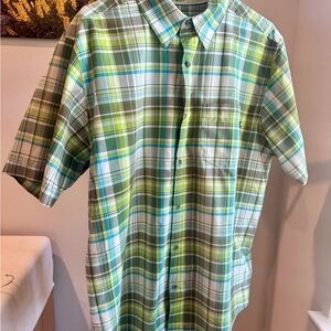 Marmot Green Plaid Short-Sleeve Button-Up Shirt